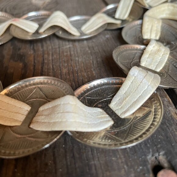 Vintage Southwest Conchos on White Leather Lightweight Belt or Neckpiece - Picture 10 of 16